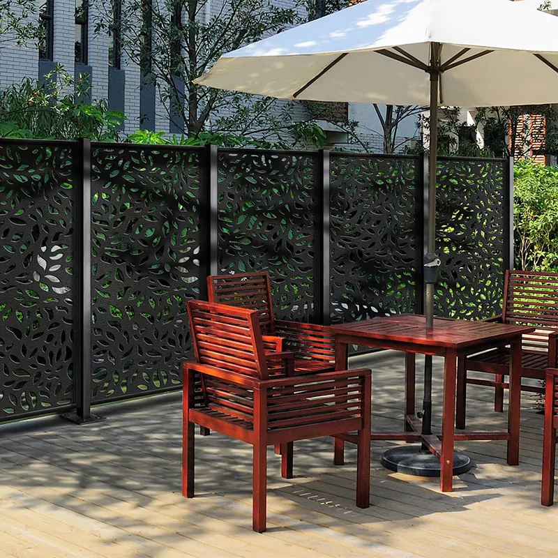Outdoor Privacy Screen
